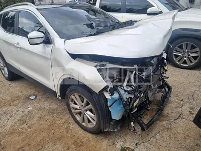 Photo 1 of 10: 2016 Nissan Qashqai, VIN SJNDJ18E9GA520240 — Korean insurance auction