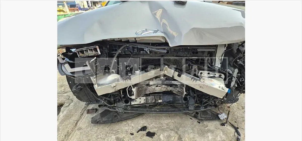 Photo 2 of 30: 2023 Hyundai IONIQ 5 — Korean insurance auction