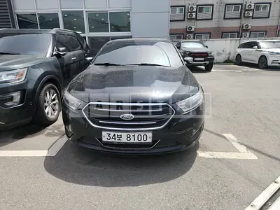 Photo 1 of 10: 2015 Ford Taurus (6th Generation) — Korean insurance auction