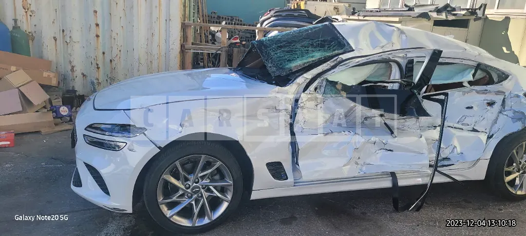 Photo 2 of 11: 2021 Genesis G70 2.0T 4WD — Korean insurance auction