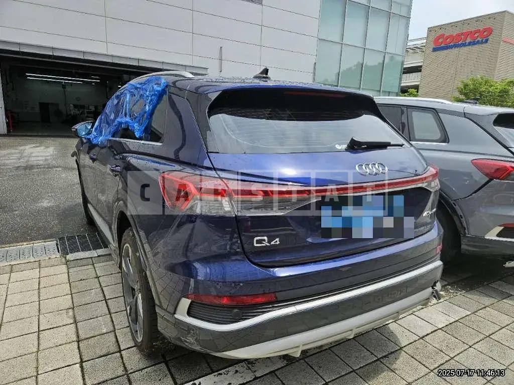 Photo 2 of 35: 2023 Audi Q4 40 e-tron — Korean insurance auction
