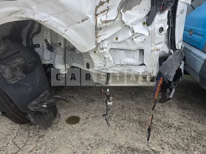 Photo 2 of 37: 2025 Kia Carnivals — Korean insurance auction