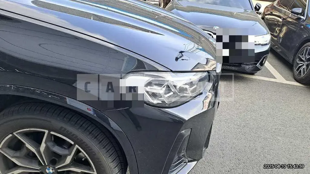 Photo 2 of 56: 2024 BMW X4 xDrive20i — Korean insurance auction