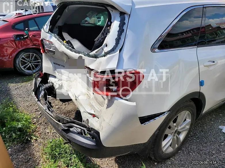 Photo 2 of 10: 2015 Kia Sorento 2.0, VIN KNAPF81ABFA109248 — Korean insurance auction