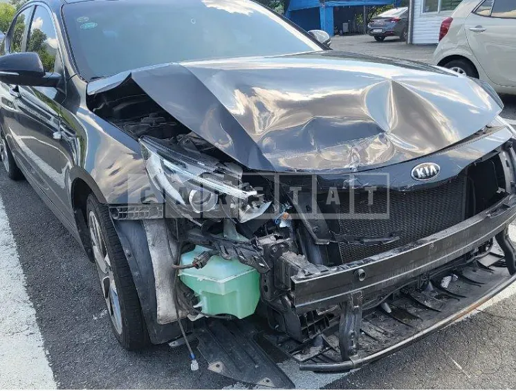 Photo 2 of 7: 2015 Kia K5, VIN KNAGM419BFA601738 — Korean insurance auction