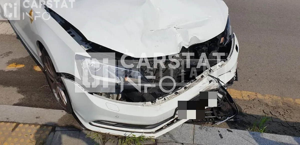 Photo 2 of 7: 2015 Volkswagen Jetta 2.0 TDI BMT Premium, VIN WVWZZZ16ZFM010621 — Korean insurance auction