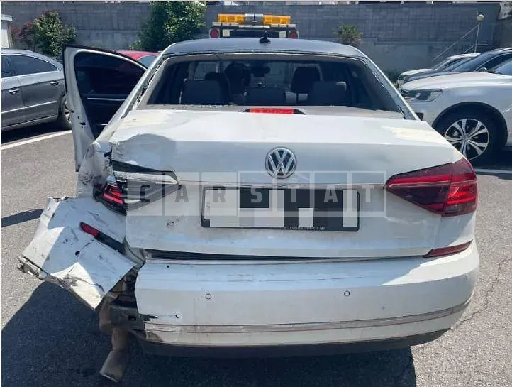 Photo 2 of 15: 2018 Volkswagen Facet 2.0 TSI, VIN 1VWZZZA3ZJC050914 — Korean insurance auction