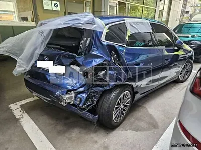 2025 BMW 220i Active Tourer