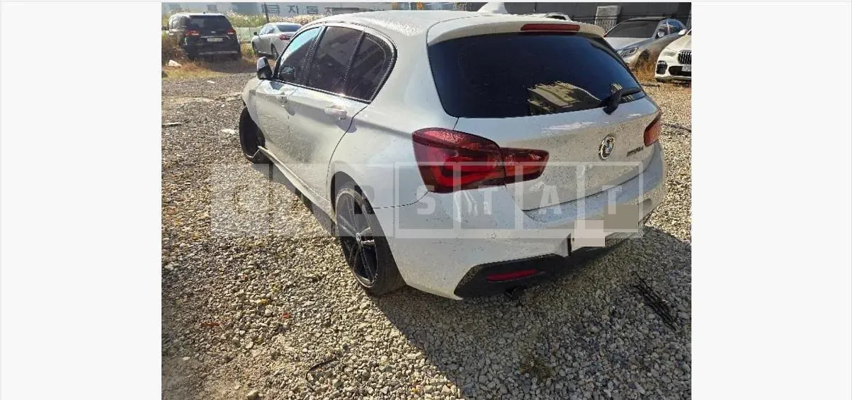 Photo 2 of 12: 2018 BMW 118d — Korean insurance auction
