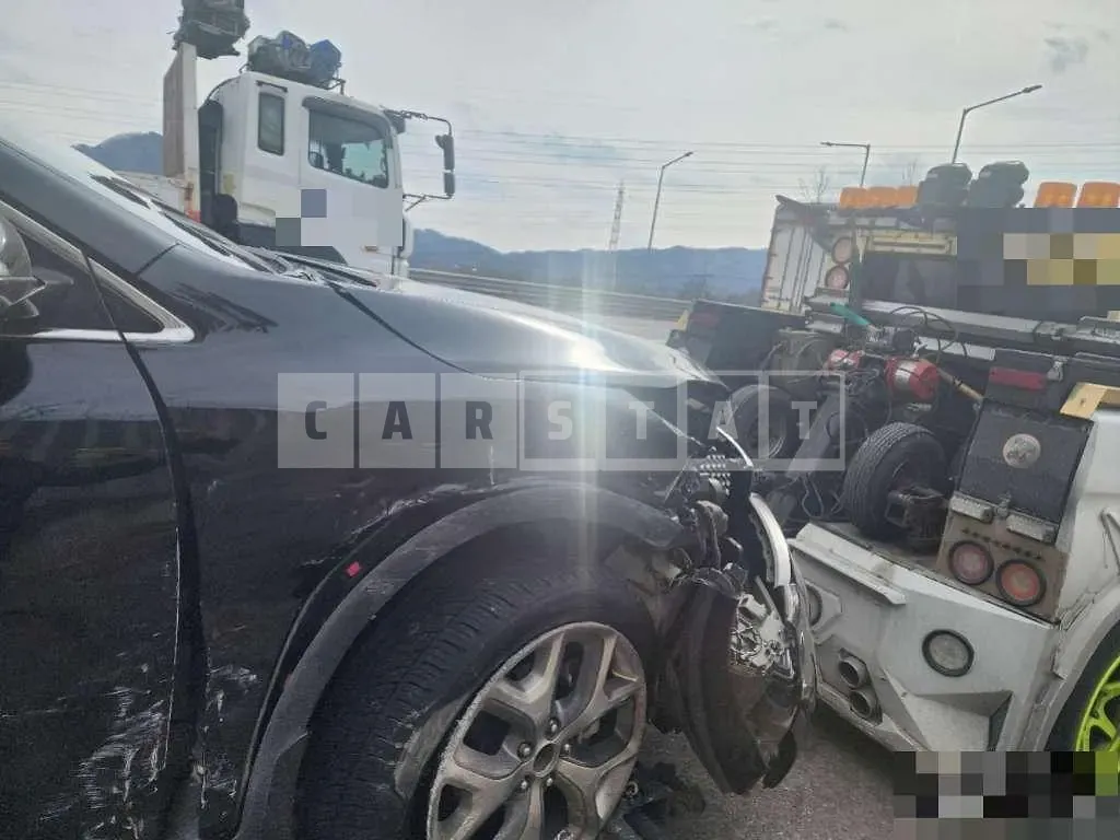 Photo 2 of 23: 2016 Kia Sorento — Korean insurance auction