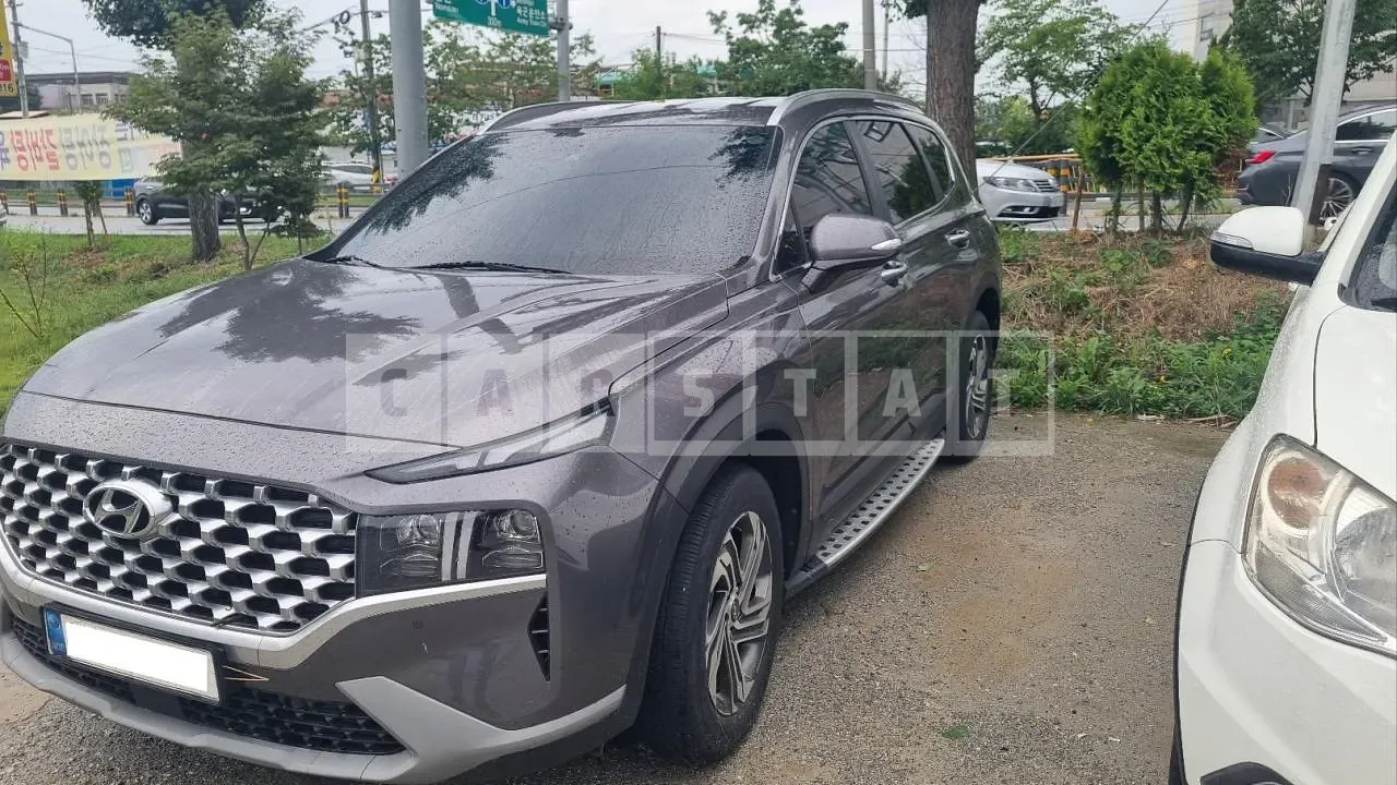 Photo 2 of 10: 2021 Hyundai Santa Fe, VIN KMHS381HGMU357183 — Korean insurance auction