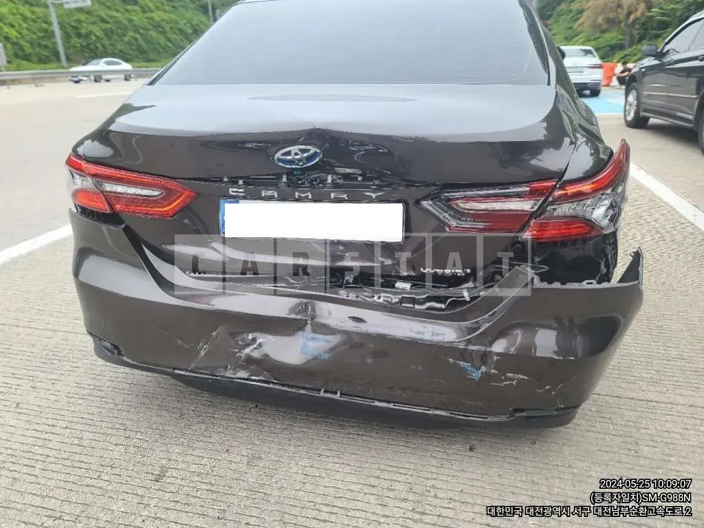 Photo 2 of 17: 2023 Toyota Camry Hybrid — Korean insurance auction