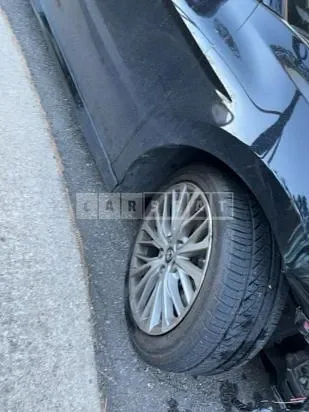 Photo 2 of 35: 2019 Toyota Camry, VIN JTNB11HK9K3080493 — Korean insurance auction