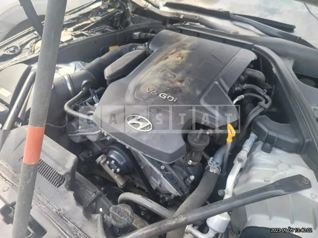 Photo 2 of 7: 2015 Genesis 3.3 — Korean insurance auction