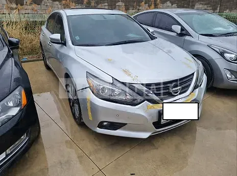 Photo 2 of 8: 2017 Nissan Altima 2.5, VIN 1N4AL3AP4HC105746 — Korean insurance auction
