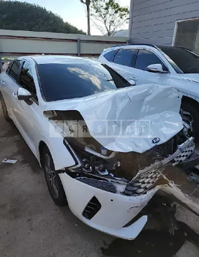 Photo 1 of 12: 2020 Kia K5 — Korean insurance auction