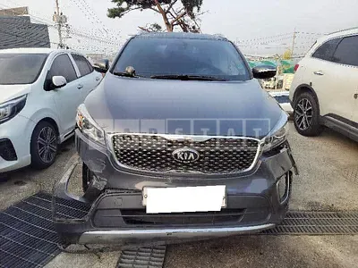 Photo 1 of 36: 2017 Kia Sorento, VIN KNAPS81ADHA336680 — Korean insurance auction