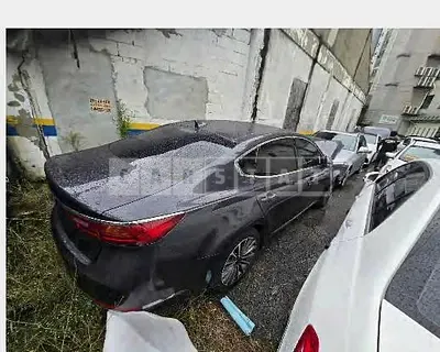 Photo 1 of 18: 2018 Kia K7 — Korean insurance auction
