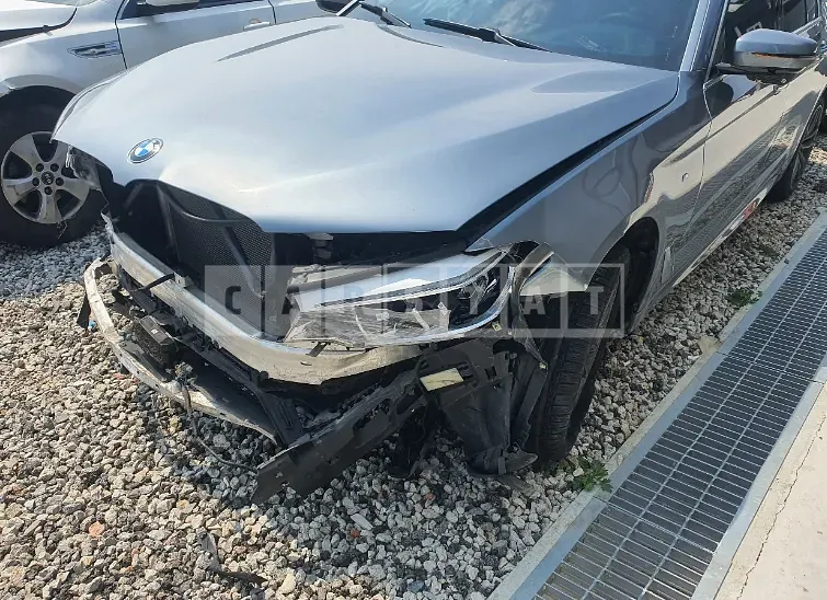 Photo 2 of 12: 2018 BMW 520d xDrive, VIN WBAJC5105JG861638 — Korean insurance auction