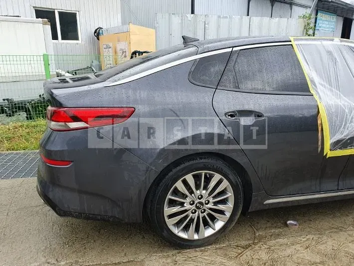 Photo 2 of 9: 2018 Kia K5 2.0, VIN KNAGT411BKA261051 — Korean insurance auction