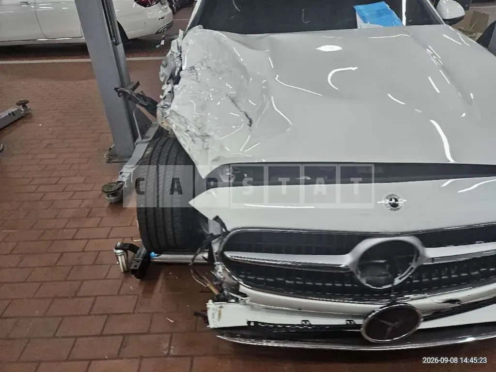 Photo 2 of 27: 2026 Mercedes-Benz C 200 — Korean insurance auction