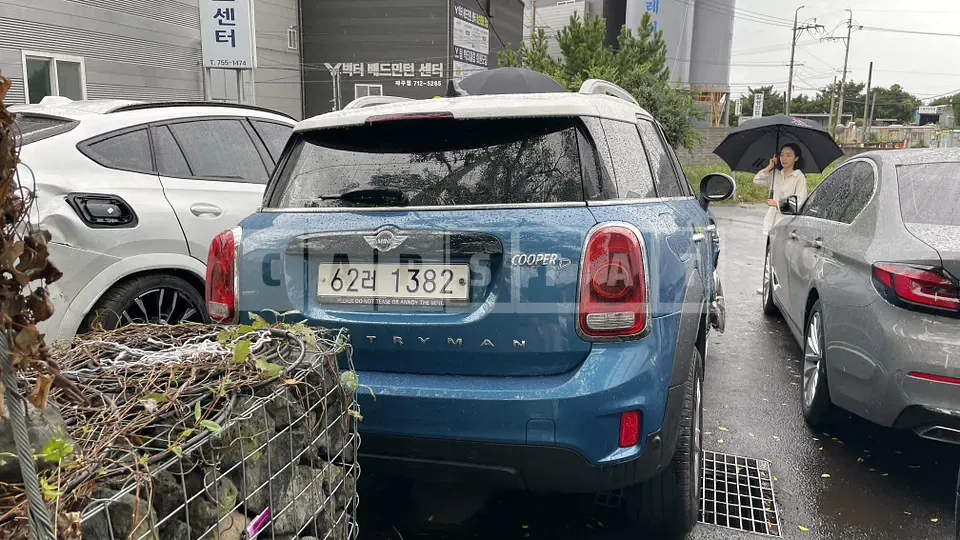 Photo 2 of 6: 2017 MINI Cooper D Countryman 2.0 — Korean insurance auction