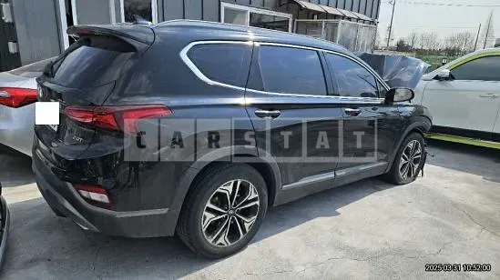 Photo 2 of 8: 2019 Hyundai Santa Fe — Korean insurance auction