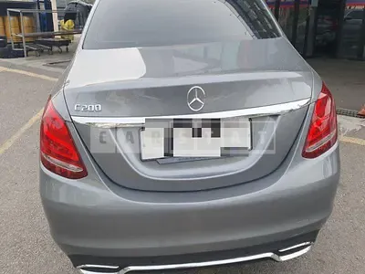 Photo 1 of 68: 2015 Mercedes-Benz C200 — Korean insurance auction
