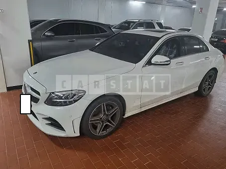 Photo 2 of 18: 2021 Mercedes-Benz C200, VIN W1KWF8AB8MR637846 — Korean insurance auction