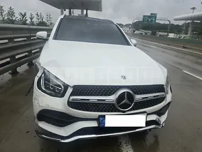 Photo 1 of 40: 2022 Mercedes-Benz GLC300 4Matic — Korean insurance auction