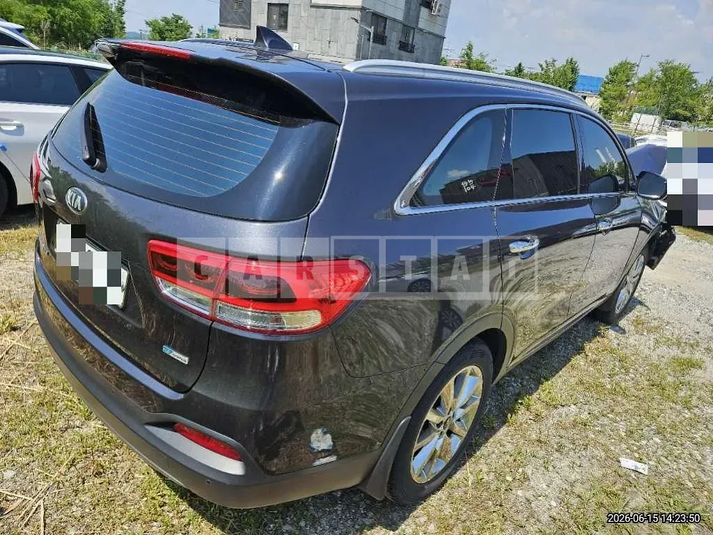 Photo 2 of 11: 2016 Kia Sorento — Korean insurance auction