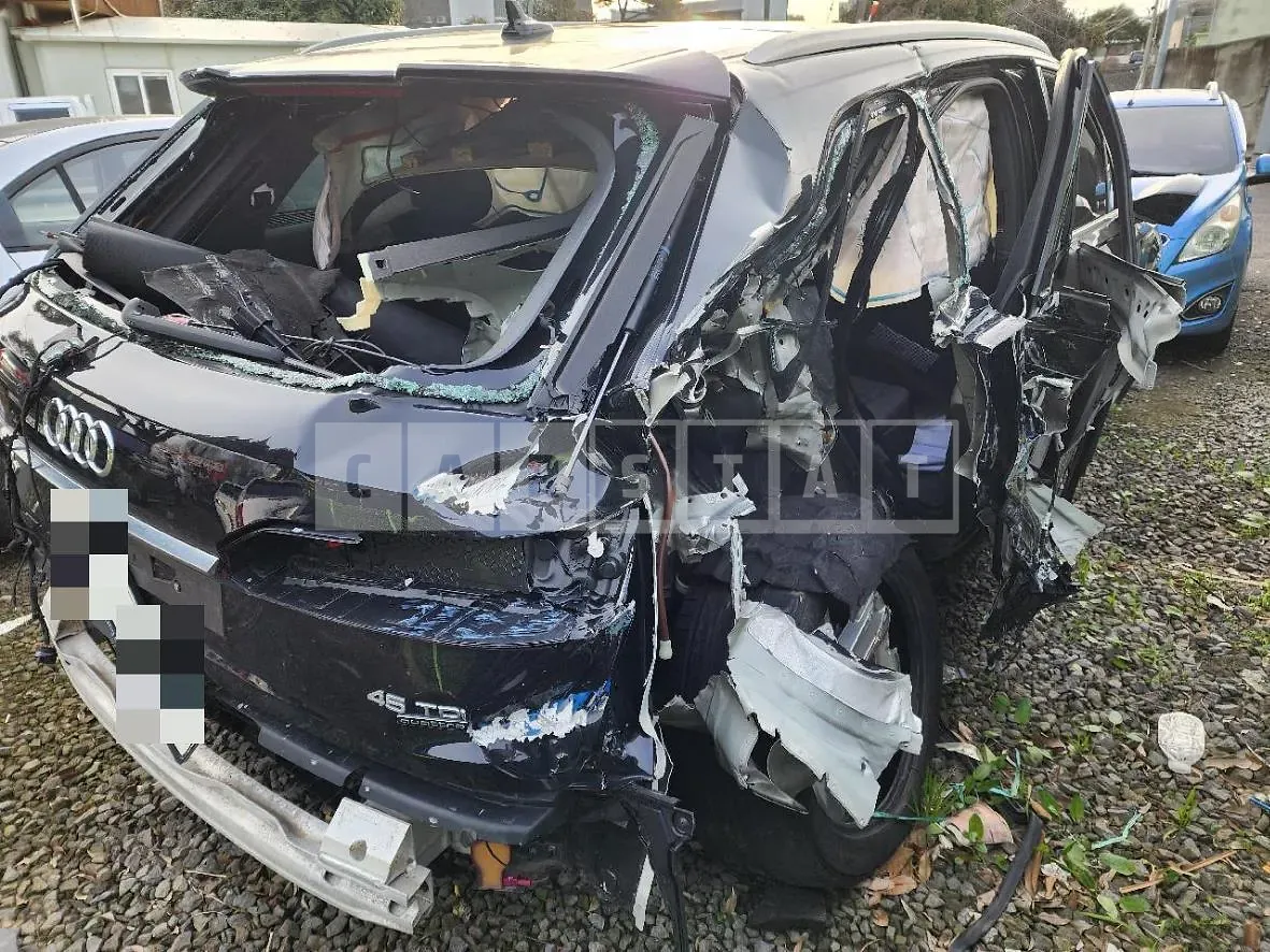 Photo 2 of 8: 2020 Audi Q7 45 TDI quattro, VIN WAUZZZ4M1LD016961 — Korean insurance auction
