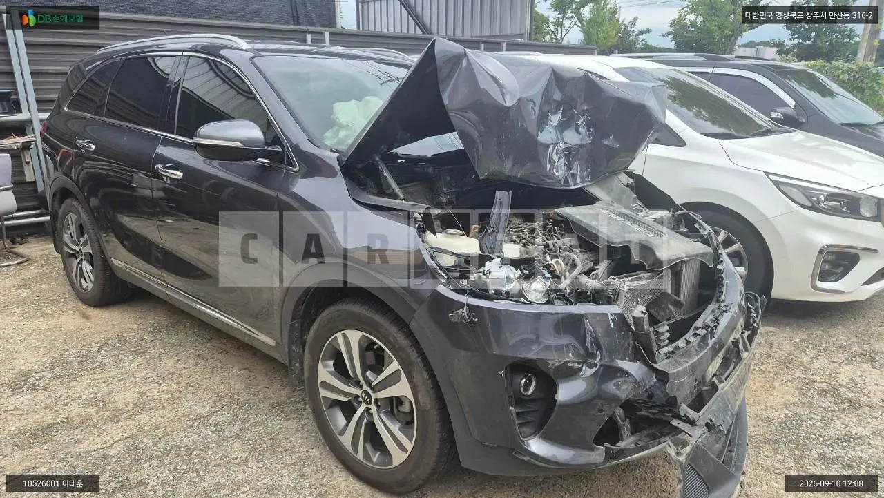 Photo 2 of 9: 2017 Kia Sorento, VIN KNAPS81BDJA421516 — Korean insurance auction