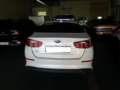 Photo 1 of 42: 2015 Kia K5, VIN KNAGN418BFA564724 — Korean insurance auction