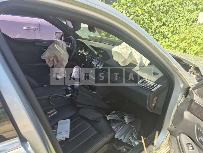 Photo 2 of 4: 2014 Mercedes-Benz E220 CDI — Korean insurance auction