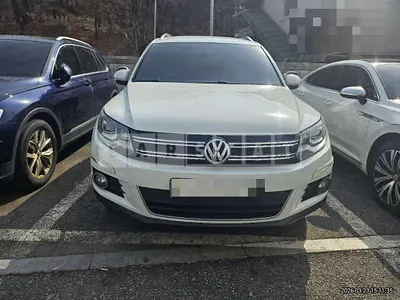 Photo 1 of 32: 2015 Volkswagen Tiguan 2.0 TDI Blue Motion — Korean insurance auction