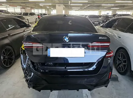 Photo 2 of 7: 2026 BMW 520i — Korean insurance auction