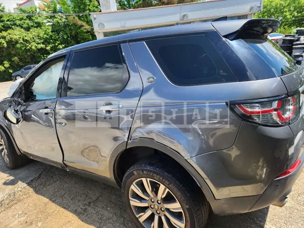 Photo 2 of 18: 2018 Land Rover Discovery Sports 2.0d — Korean insurance auction