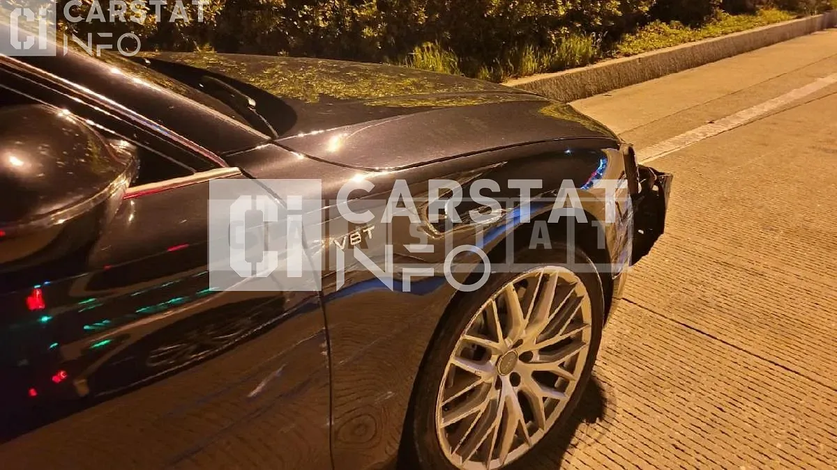 Photo 2 of 7: 2015 Audi A8L 60 TDI quattro, VIN WAUZZZ4H3FN036517 — Korean insurance auction