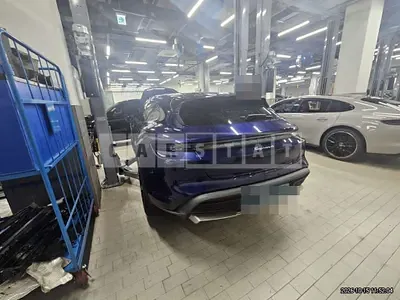Photo 1 of 31: 2023 Porsche Taycan Cross Turismo (5-Seater) — Korean insurance auction