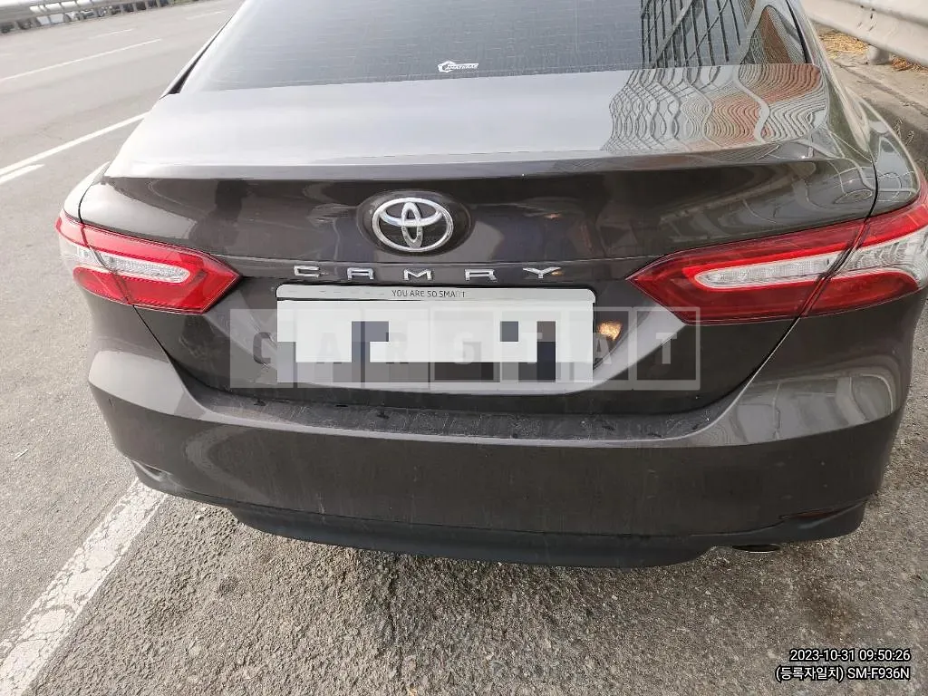 Photo 2 of 12: 2018 Toyota Camry, VIN JTNB11HK9K3084527 — Korean insurance auction