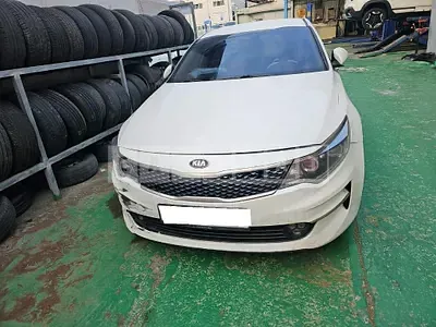 Photo 1 of 56: 2016 Kia K5, VIN KNAGX411BGA069822 — Korean insurance auction