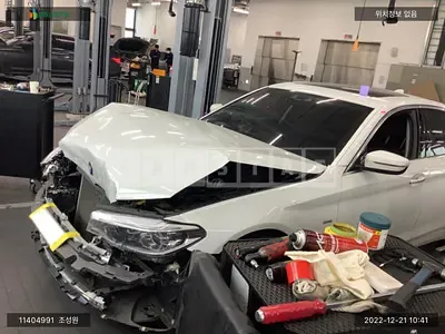 Photo 1 of 6: 2018 BMW 530i, VIN WBAJD3103JB316391 — Korean insurance auction