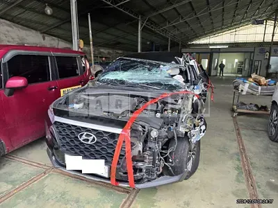 Photo 1 of 4: 2019 Hyundai Santa Fe — Korean insurance auction