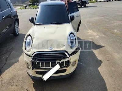 2017 BMW MINI COOPER D FIVE-DOOR