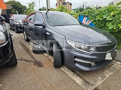 Photo 1 of 17: 2015 Kia K5 LPG, VIN KNAGT416BGA016986 — Korean insurance auction