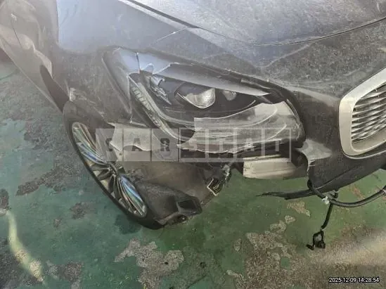Photo 2 of 20: 2019 Kia K9, VIN KNAS2418DKS003628 — Korean insurance auction