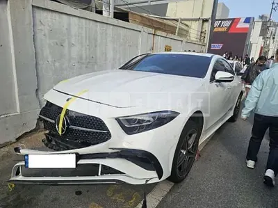 Photo 1 of 18: 2023 Mercedes-Benz CLS300d — Korean insurance auction