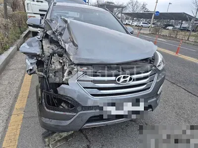 Photo 1 of 14: 2015 Hyundai Santa Fe DM — Korean insurance auction