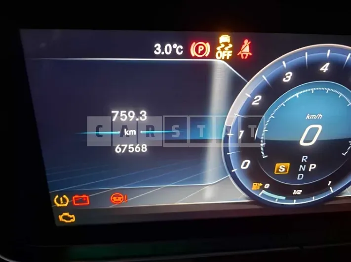 Photo 2 of 13: 2018 Mercedes-Benz E300, VIN WDDZF4JB0JA404298 — Korean insurance auction